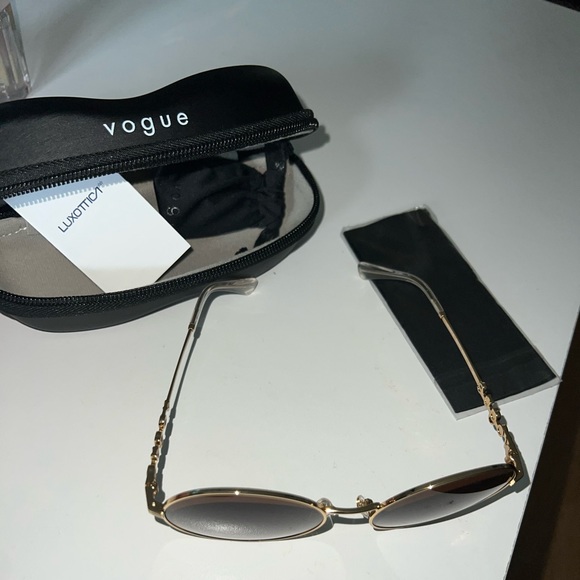 Vogue Sunglasses - Picture 3 of 6